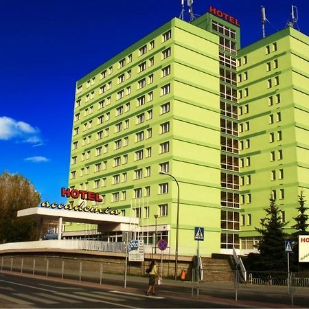 Hotel Accademia Ostrowiec Świętokrzyski Buitenkant foto