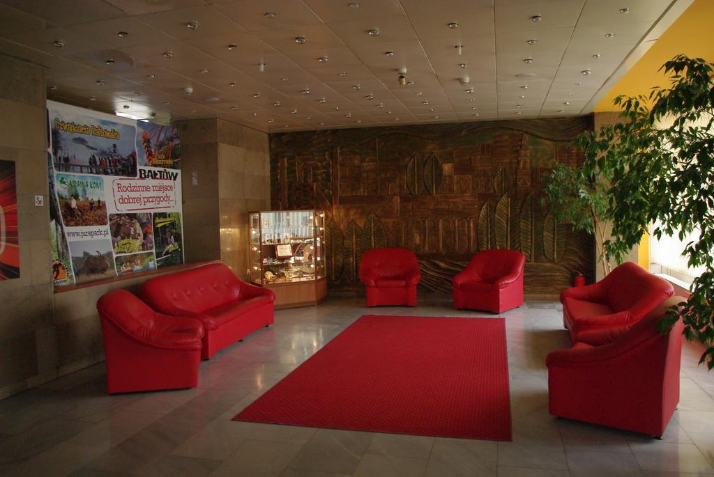 Hotel Accademia Ostrowiec Świętokrzyski Buitenkant foto