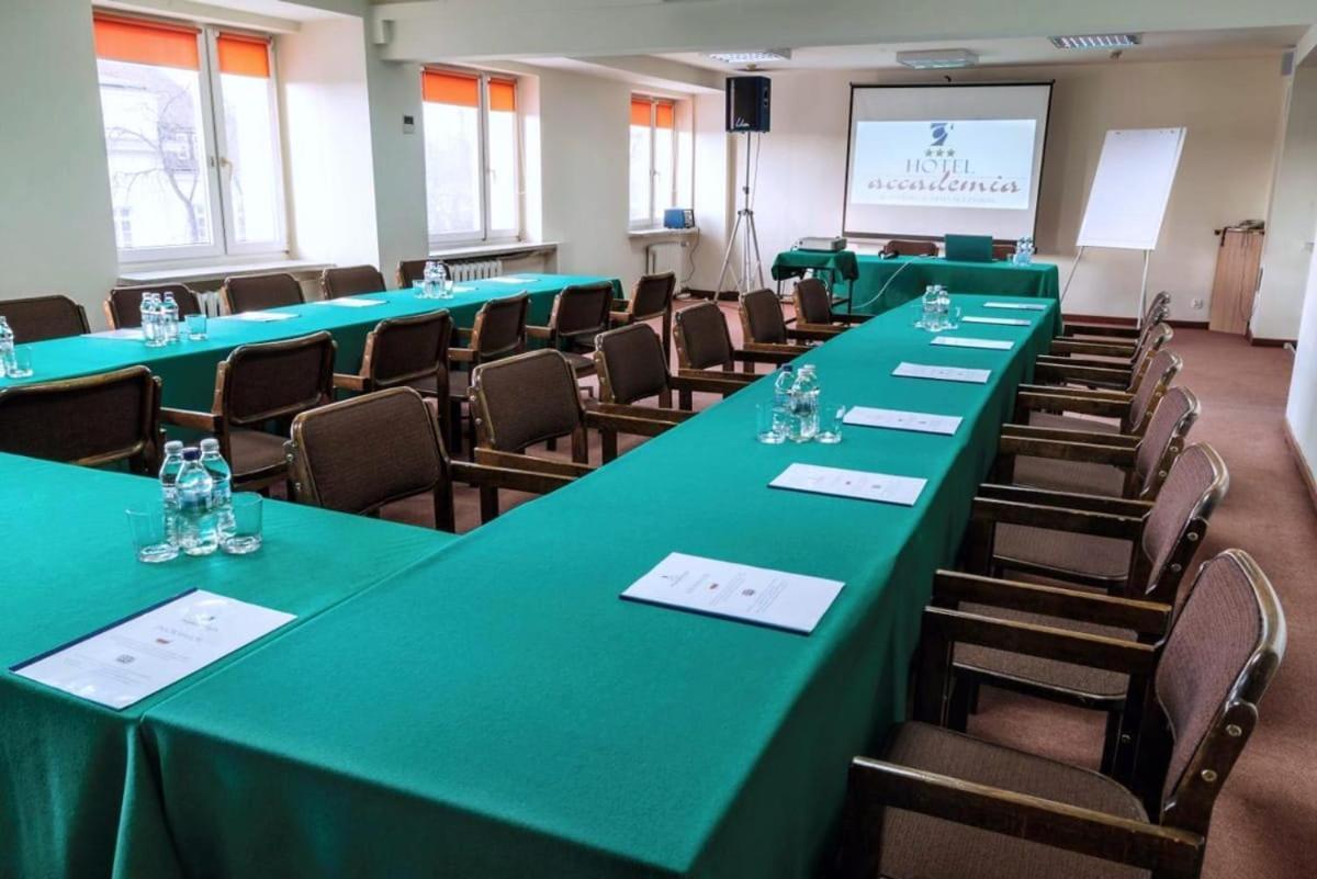 Hotel Accademia Ostrowiec Świętokrzyski Buitenkant foto